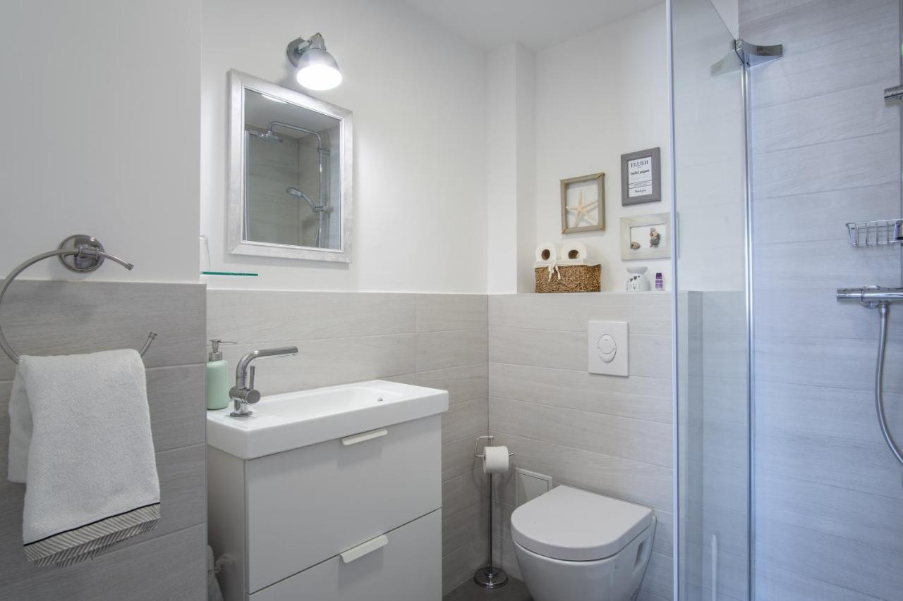 פג A White Cliffside Studio מראה חיצוני תמונה